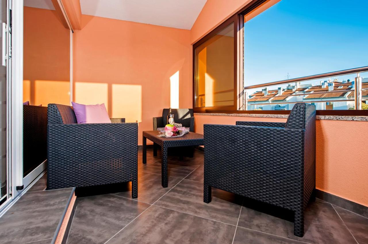 Apartments Centener ロヴィニ エクステリア 写真